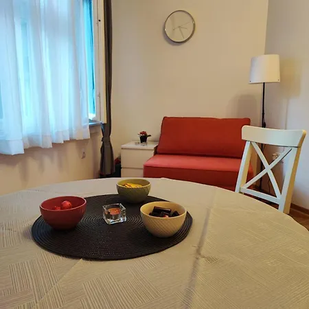 Apartment Parlament Center